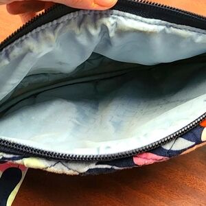 Vera Bradley sling bag